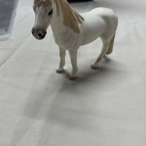 Schleich horse club mare